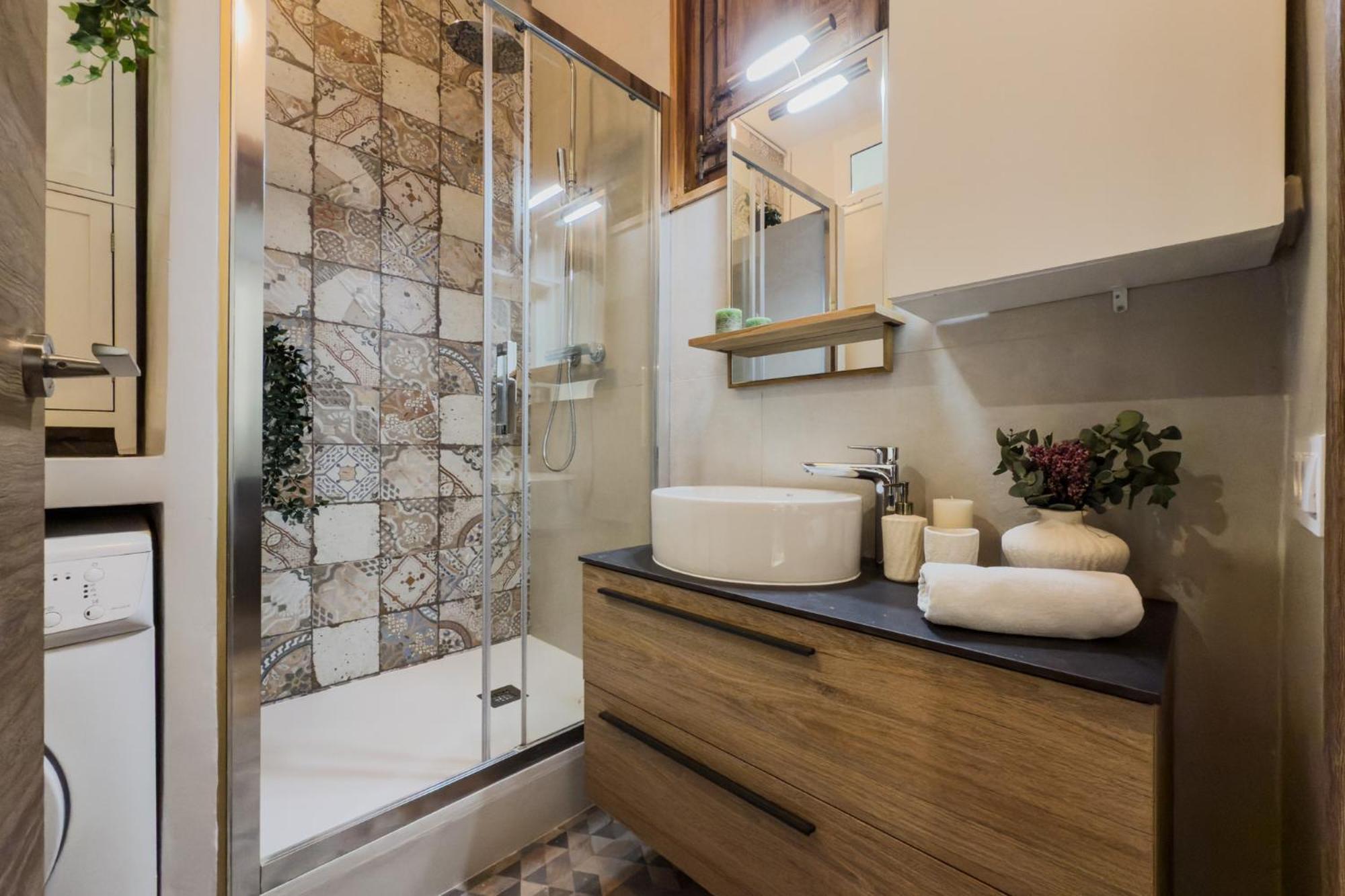 Magalhaes - Trad Flat In Poble Sec, Near Ramblas Barcelona Exterior foto