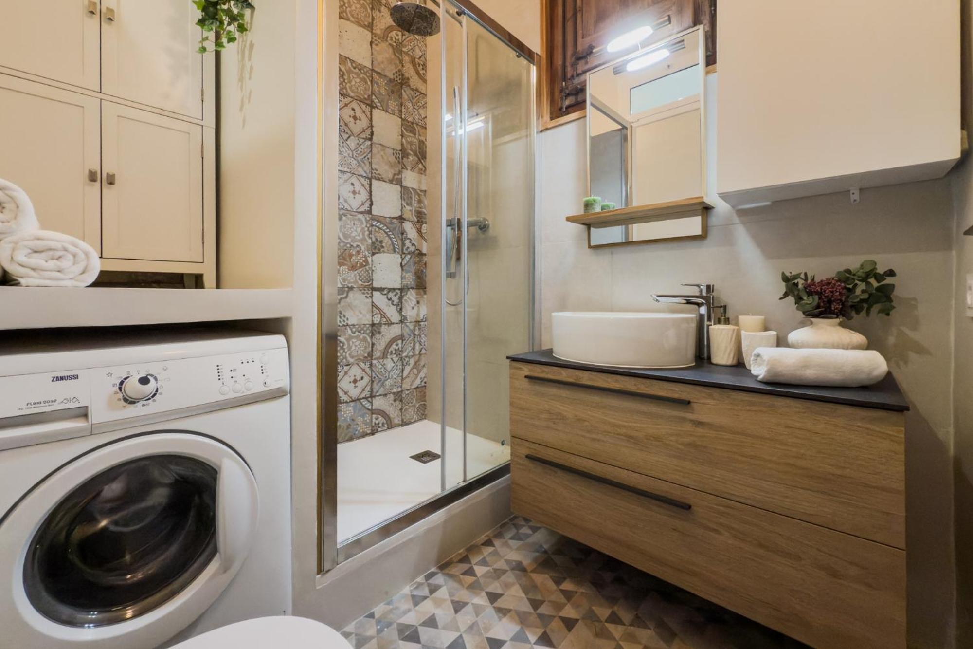 Magalhaes - Trad Flat In Poble Sec, Near Ramblas Barcelona Exterior foto